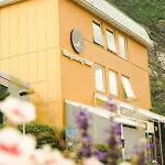 Hotell Klingenberg - Ardal 3*